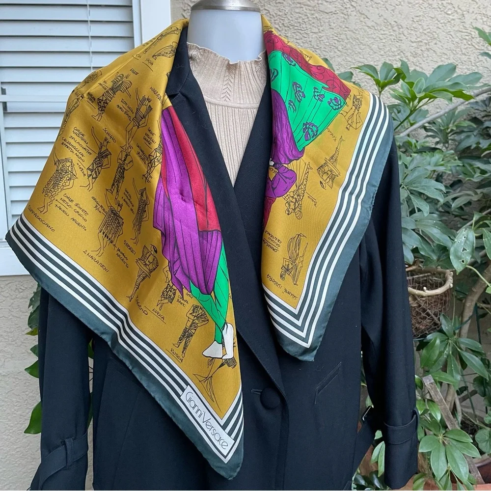 Vintage 80’s multicolored Gianni Versace silk scarf
